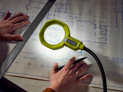 18V ONE+ Magnifying LED Clamp Light Image 8