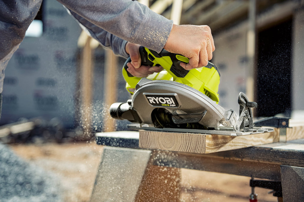18V ONE+ HP Brushless 7-1/4" Circular Saw Image 5