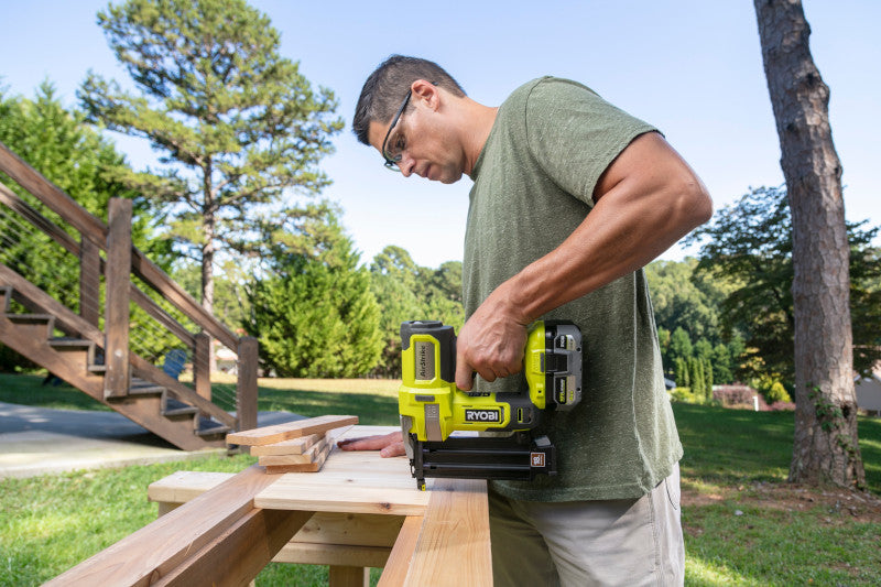 18V ONE+ AIRSTRIKE 18GA BRAD NAILER KIT Image 6